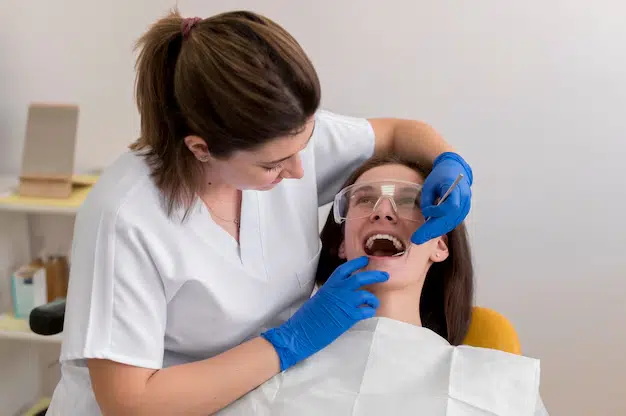 Examination and Assessment of Jawbone Density and Oral Tissues